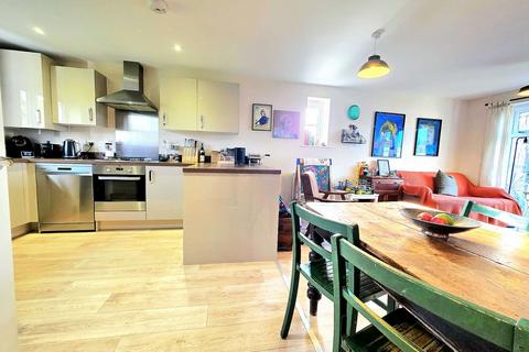 2 bedroom semi-detached bungalow for sale, Sycamore Grove, Chalford Hill