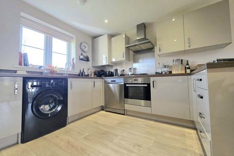 2 bedroom semi-detached bungalow for sale, Sycamore Grove, Chalford Hill