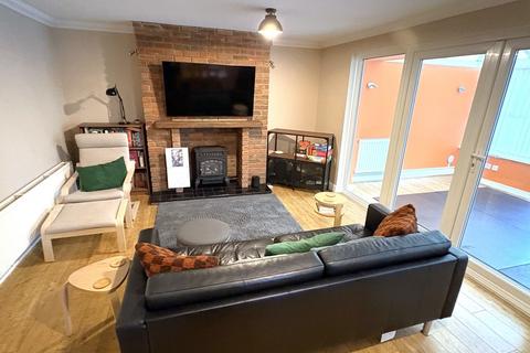 3 bedroom semi-detached house for sale, Maldon Road, Tiptree