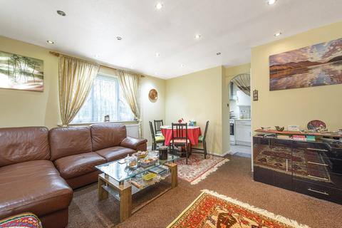 2 bedroom flat for sale, Greenside Close, Barnet, London, N20