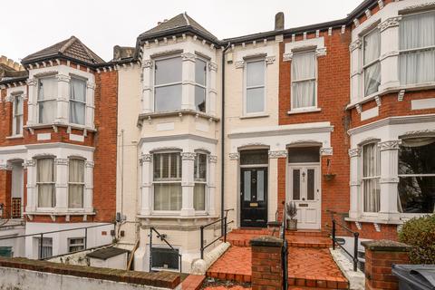 2 bedroom apartment for sale, Woodside, London SW19