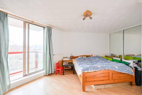 undefined, Leeward Court, E1W, Wapping, London, E1W