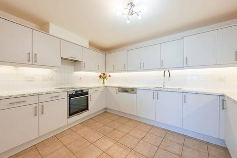 3 bedroom flat to rent, Narrow Street, Limehouse, London, E14