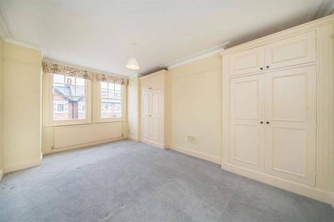 4 bedroom terraced house to rent, First Avenue, London SW14