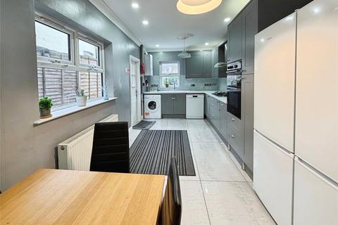1 bedroom terraced house to rent, Rochester Street, Kent ME4