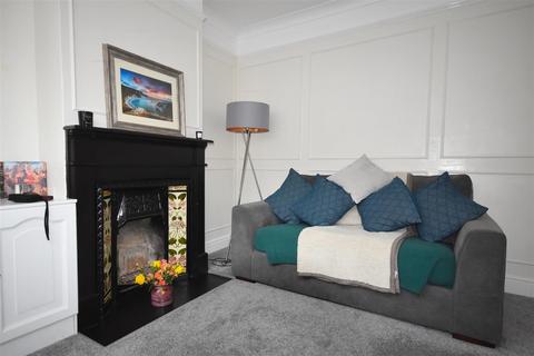 2 bedroom terraced house for sale, South Undercliff, Rye