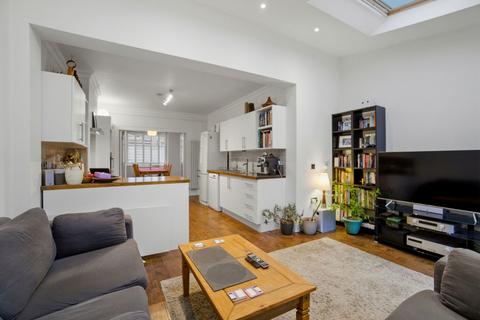 5 bedroom semi-detached house for sale, Broadwater Road, London SW17
