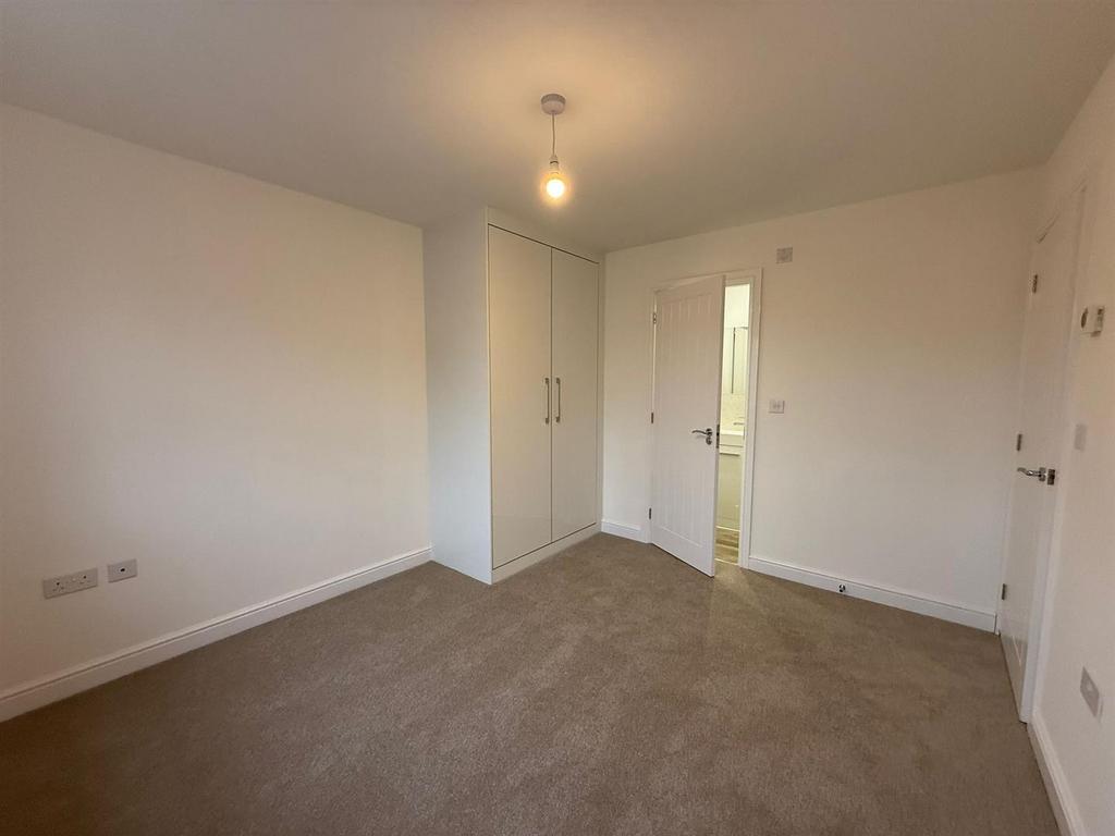 Master bedroom.jpg