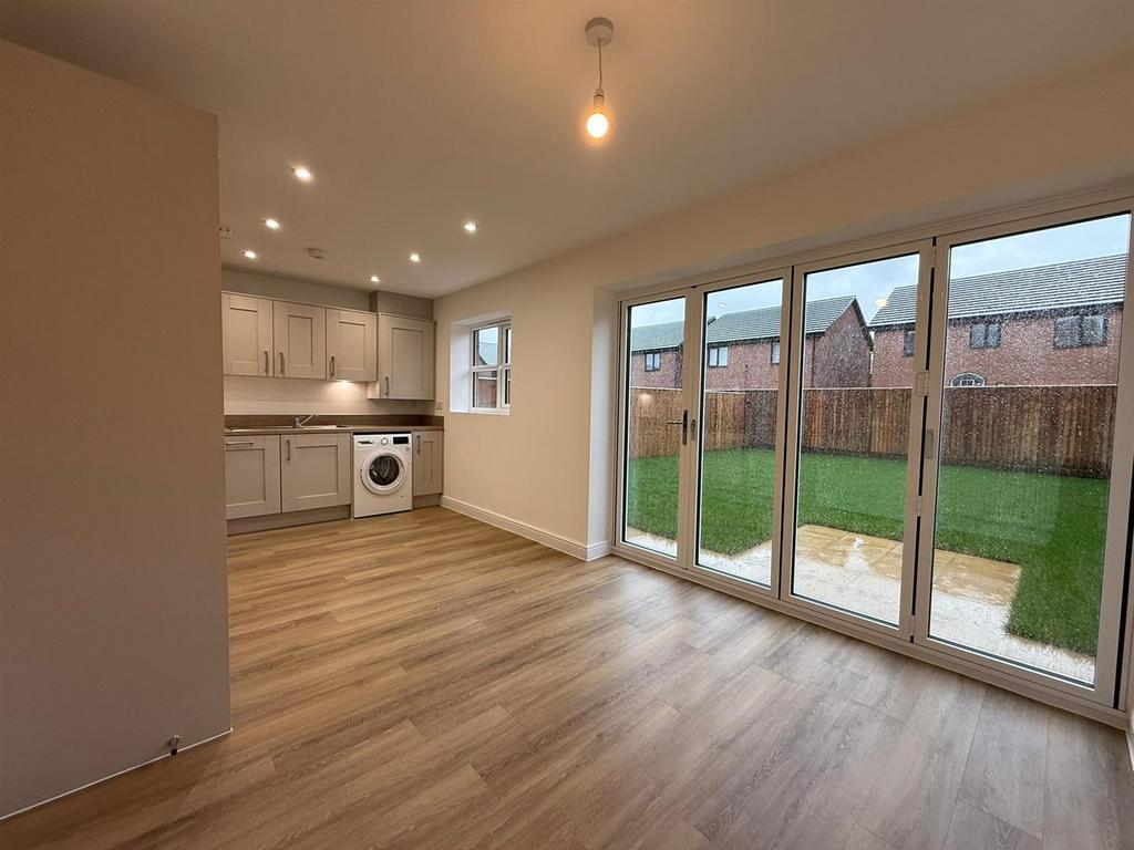 Dining area.jpg