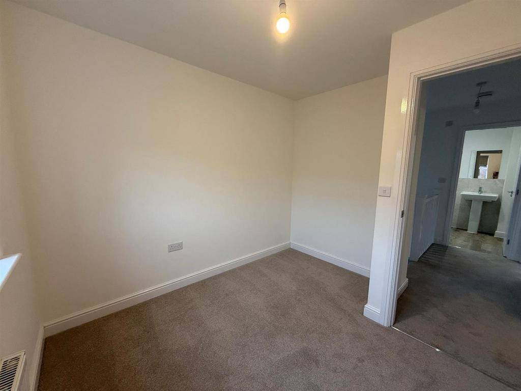 Bedroom 3.jpg