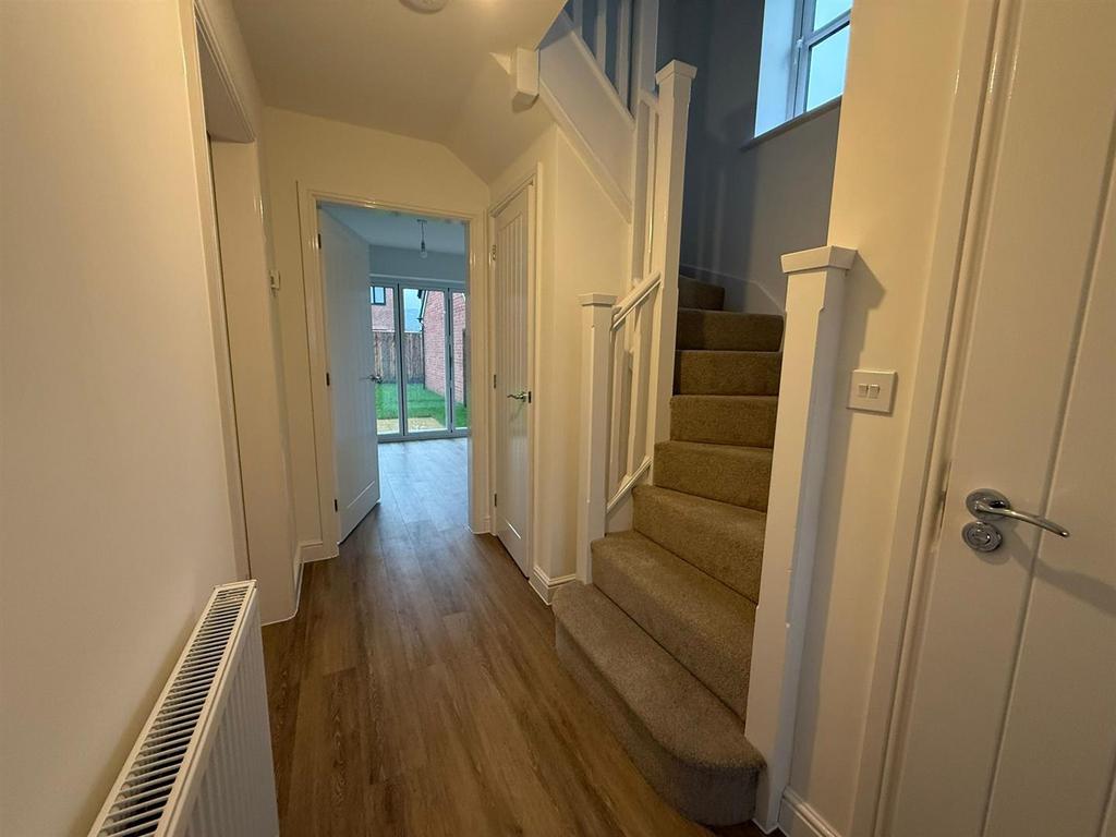 Hallway.jpg
