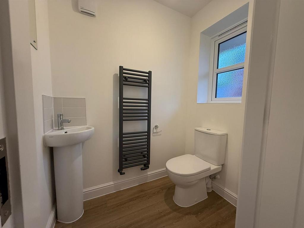 Downstairs WC.jpg
