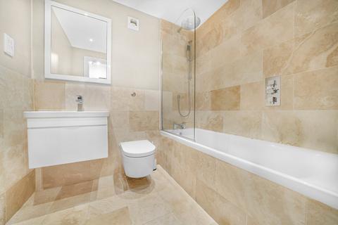 1 bedroom flat to rent, Sir John Lyon House, 8 High Timber Street, London