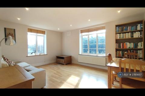 2 bedroom flat to rent, Tyler House, London, SE3