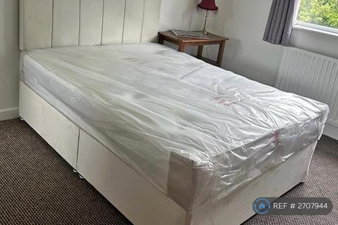 undefined, Chesterfield Way, London, SE15