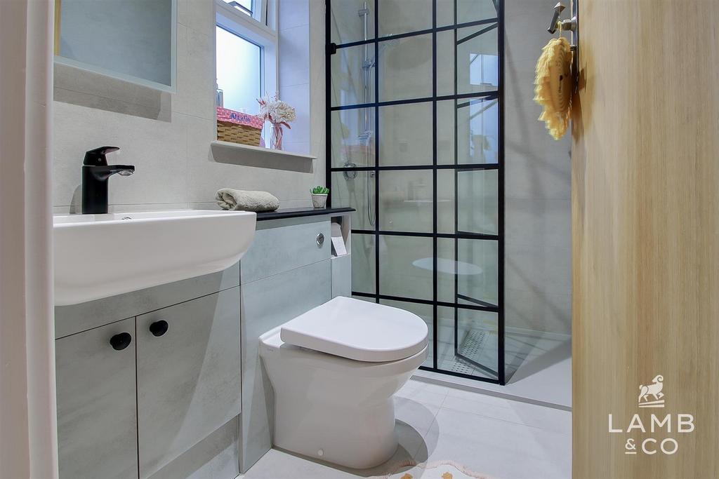 Ensuite