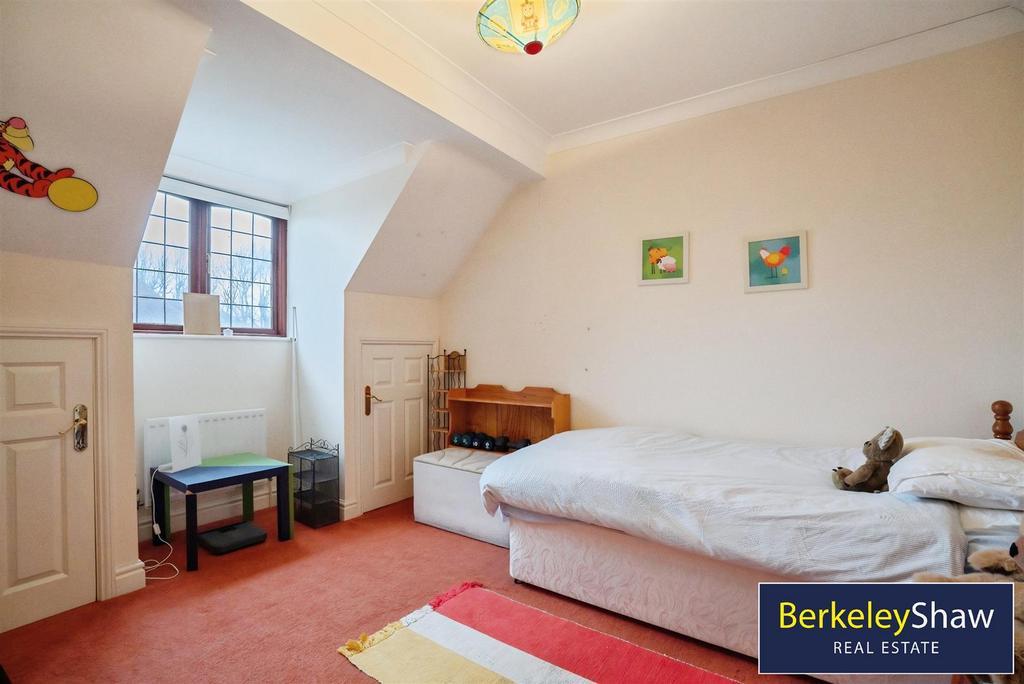 Bedroom 5
