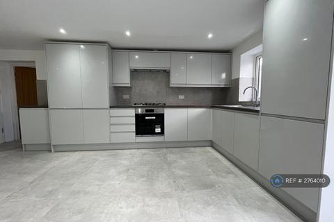 undefined, Hobart Close, High Wycombe, HP13