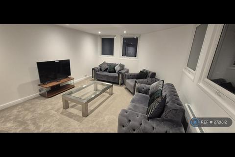 1 bedroom flat to rent, Tamar Square, Woodford Green, IG8