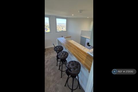 1 bedroom flat to rent, Tamar Square, Woodford Green, IG8