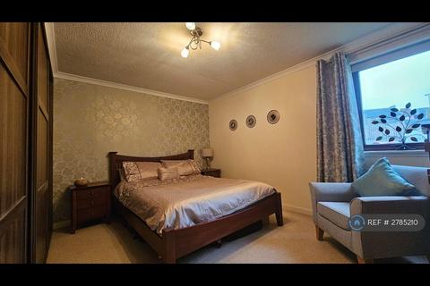 undefined, Windmill Court, Motherwell, ML1