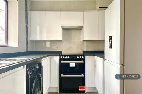 1 bedroom flat to rent, Wavel Place, London, SE26
