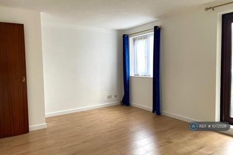 1 bedroom flat to rent, Wavel Place, London, SE26