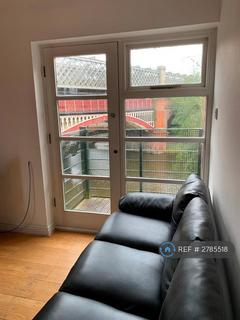 2 bedroom flat to rent, Ashton House, Manchester, M15