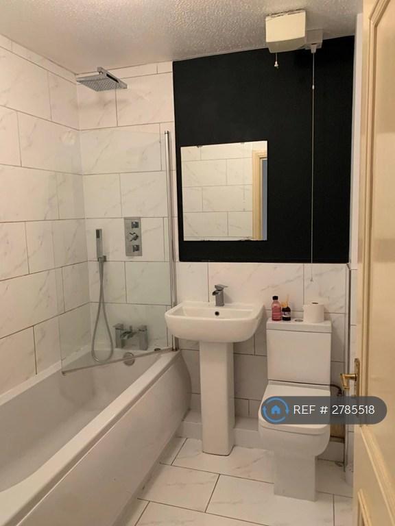 Marble Bathroom With Bath