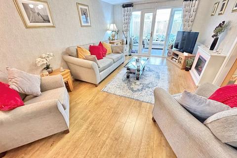 3 bedroom semi-detached house for sale, Ascot Drive, Great Sutton