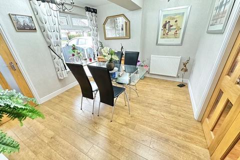 3 bedroom semi-detached house for sale, Ascot Drive, Great Sutton