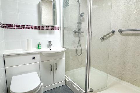 2 bedroom retirement property for sale, Kingfisher Court, Middleton on Sea