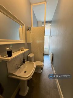 2 bedroom flat to rent, Caird Drive, Glasgow, G11