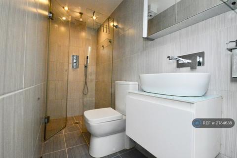 2 bedroom flat to rent, Englewood Road, London, SW12