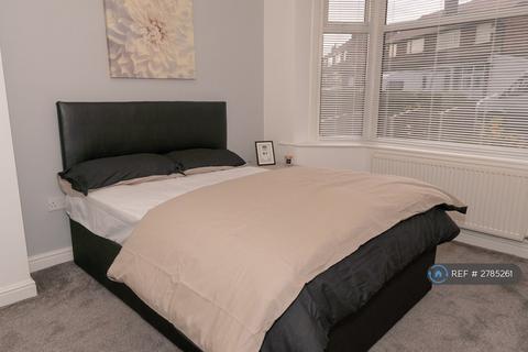 undefined, Ashwood Avenue, Denton, Manchester, M34