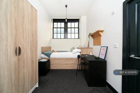6 bedroom flat to rent, Great Newton Street, Liverpool, L3