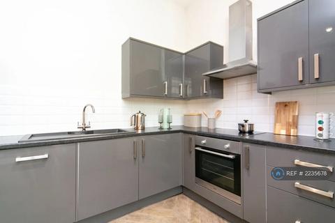6 bedroom flat to rent, Great Newton Street, Liverpool, L3