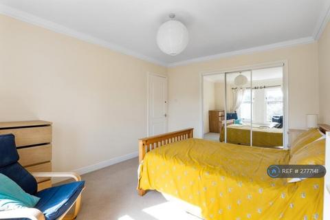 undefined, Hughenden Lane, Glasgow, G12