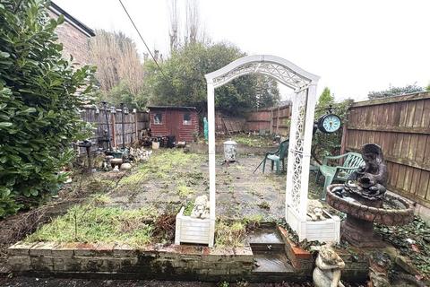 3 bedroom semi-detached house for sale, Malvern Close, Willenhall