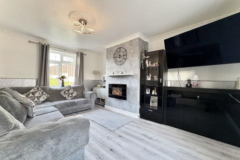 3 bedroom semi-detached house for sale, Wood Road, LOWER GORNAL, DY3 2LL