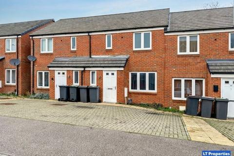 3 bedroom semi-detached house to rent, luton LU3