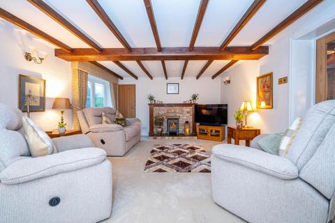 5 bedroom detached house for sale, 4 Ashing Lane,- Detached house + plot, Dunholme, Lincoln