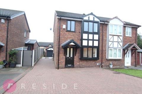 3 bedroom semi-detached house for sale, Blair Close, Oldham OL2