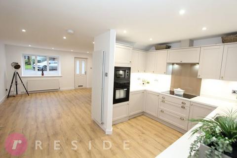 3 bedroom semi-detached house for sale, Blair Close, Oldham OL2