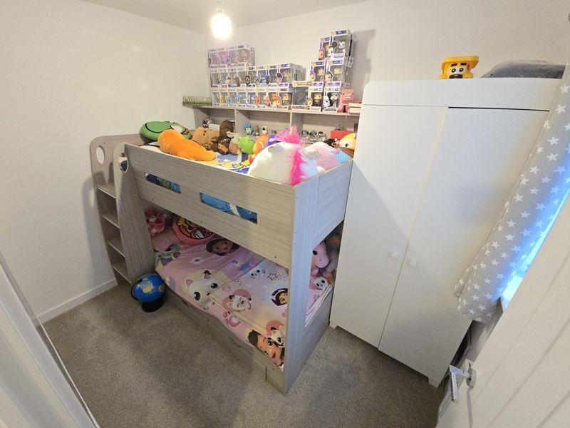 Photo 43