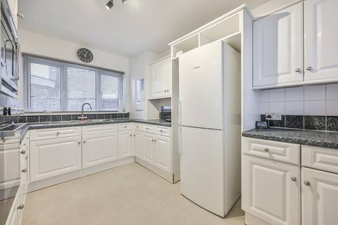 5 bedroom semi-detached house to rent, Sweet Briar Grove, N9, Edmonton, London, N9