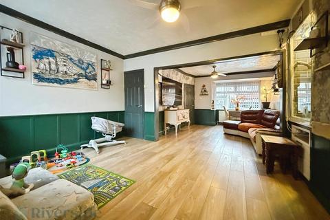 undefined, Harewood Avenue, Hull HU9