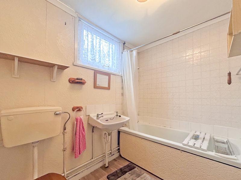 Family bathroom