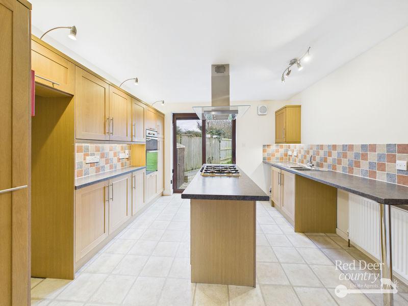 Kitchen/Breakfast