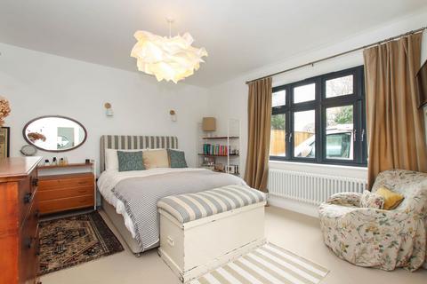 4 bedroom bungalow for sale, Aston Clinton